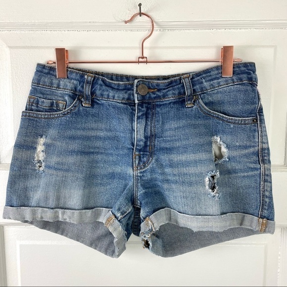 BDG Distressed Mid Rise Alexa 5 Pocket Shortie - Picture 1 of 8